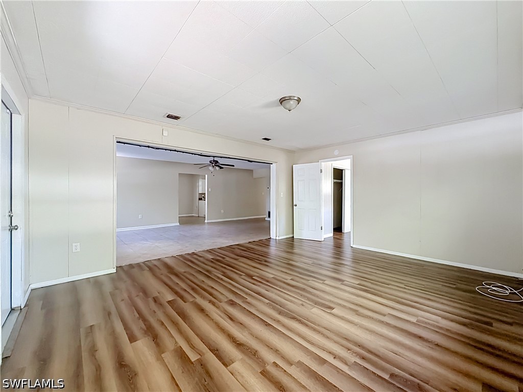 4 Bed SingleFamilyResidence for Sale in Not Applicable, photo 8