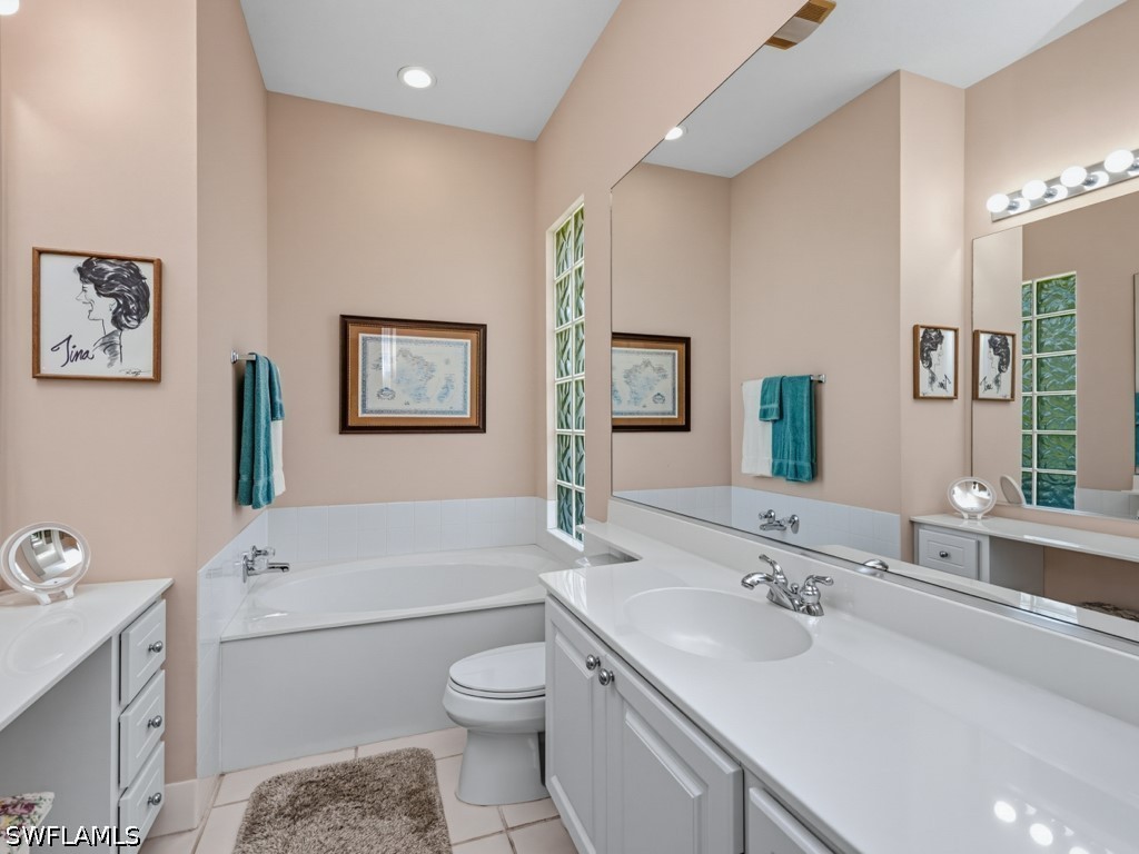3 Bed Pool Home for Sale in Island Walk, photo 8