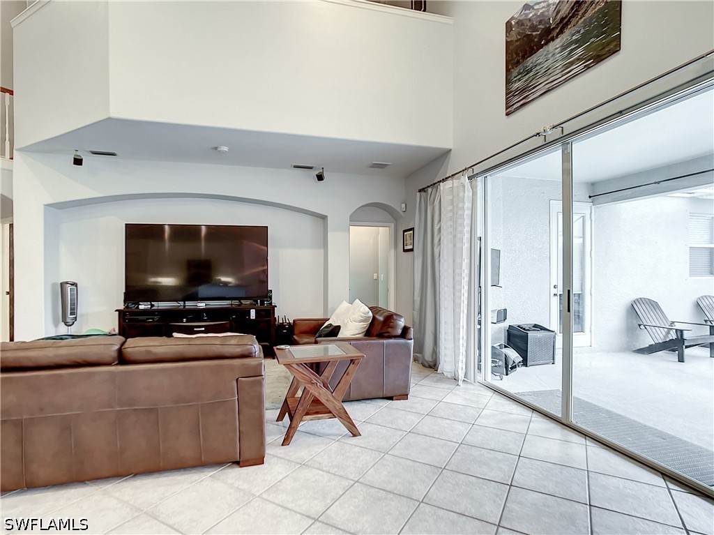 4 Bed Pool Home for Sale in Laurel Lakes, photo 8