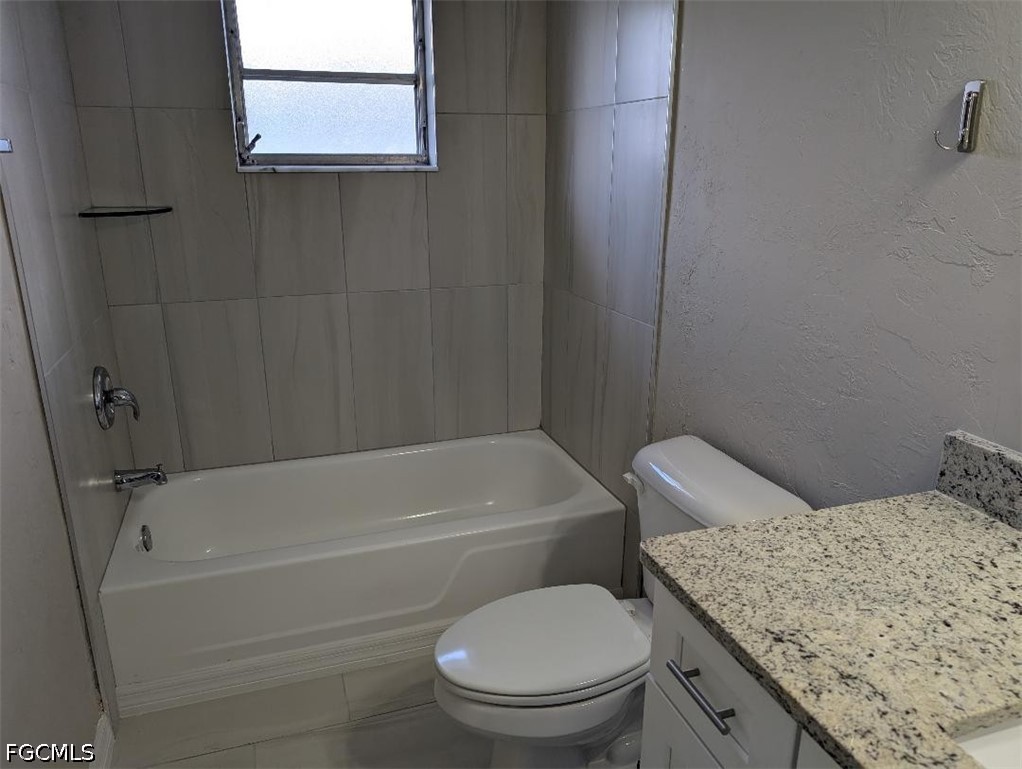 2 Bed Condominium for Sale in Cape Coral, photo 8