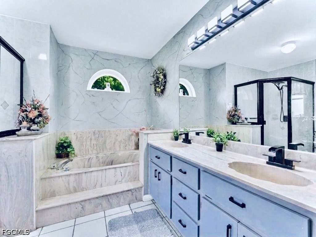 4 Bed Pool Home for Sale in Lehigh Acres, photo 8