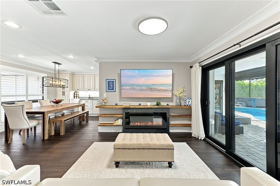 3 Bed Pool Home for Sale in Marco Island, photo 8