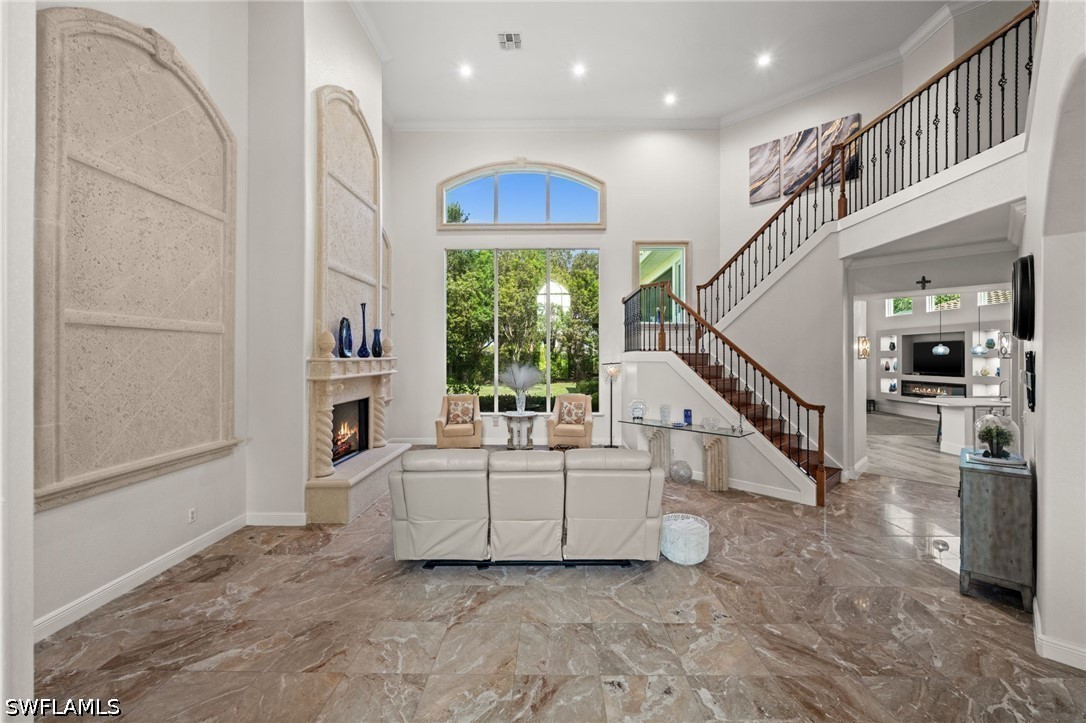 5 Bed SingleFamilyResidence for Sale in Belle Lago, photo 8