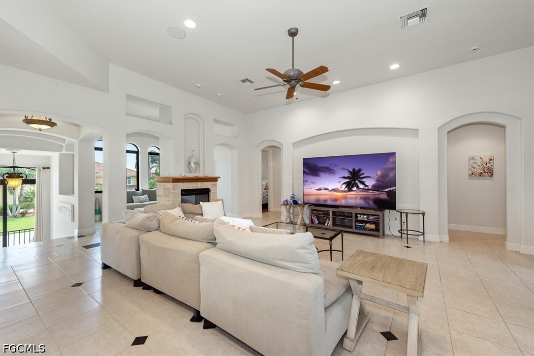 4 Bed Pool Home for Sale in Sanibel, photo 8