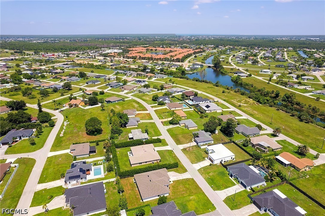3 Bed SingleFamilyResidence for Sale in Cape Coral, photo 8