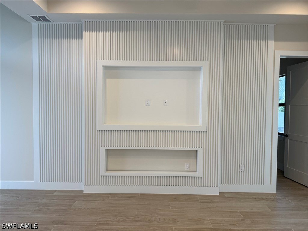 3 Bed SingleFamilyResidence for Sale in Naples, photo 8