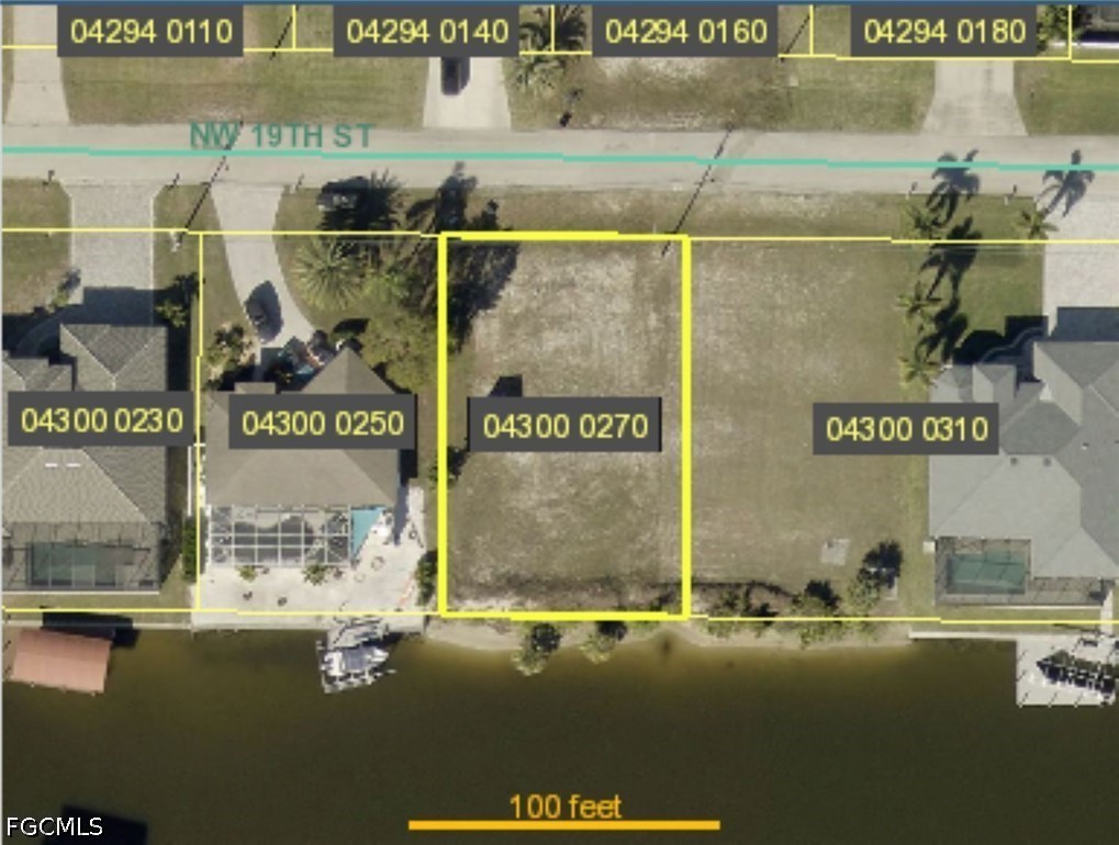Waterfront Home for Sale in Cape Coral, photo 8