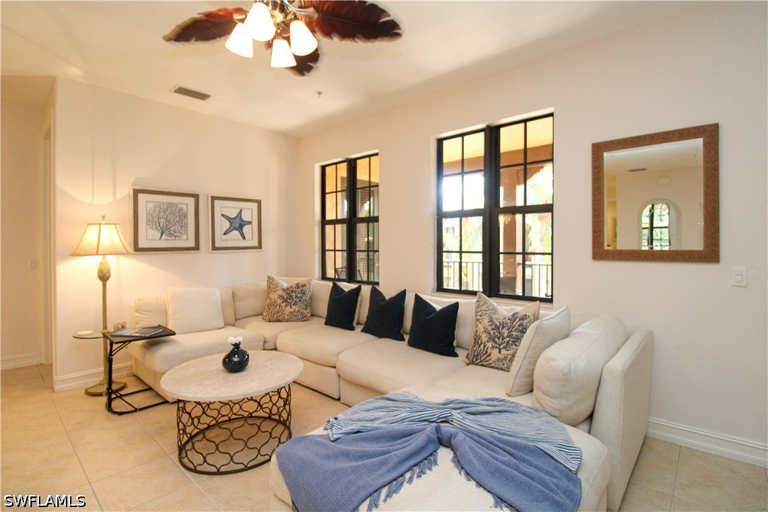 3 Bed Condominium for Sale in Ole, photo 8