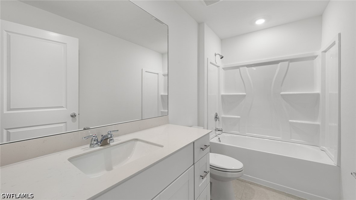 4 Bed Waterfront Home for Sale in Lehigh Acres, photo 8