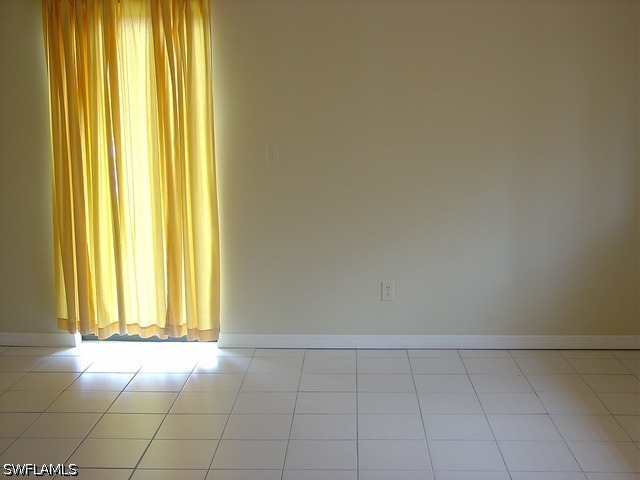2 Bed Condominium for Sale in Sharondale, photo 8
