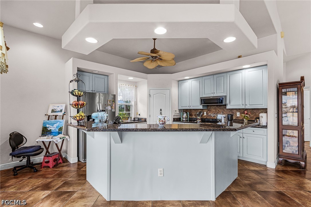 3 Bed Pool Home for Sale in Cape Coral, photo 8