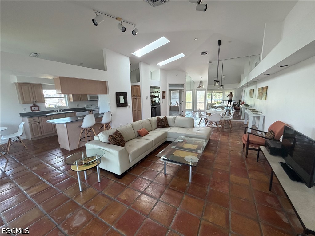 3 Bed Waterfront Home for Sale in Pirates Cove, photo 8