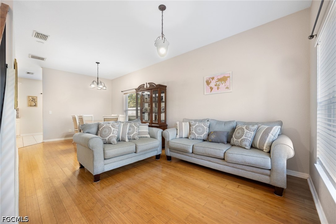 3 Bed Pool Home for Sale in Sherwood, photo 8