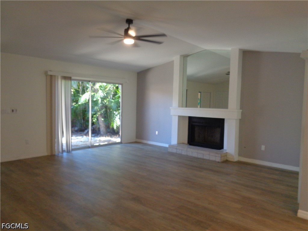 3 Bed SingleFamilyResidence for Sale in Royal Woods, photo 8