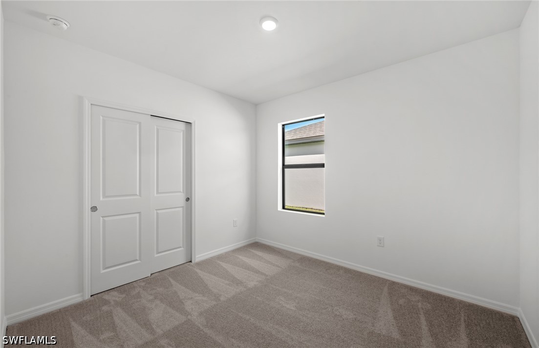 4 Bed SingleFamilyResidence for Sale in Whispering Lakes, photo 8