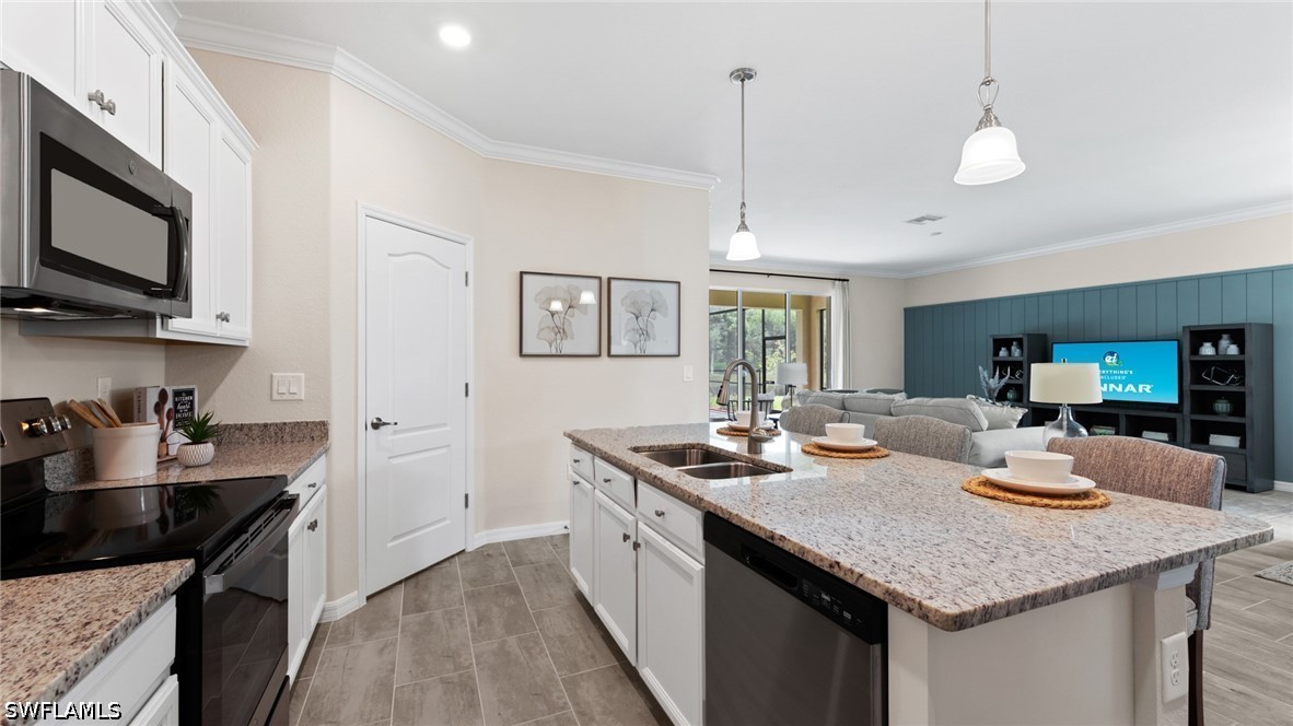 4 Bed SingleFamilyResidence for Sale in Naples, photo 8