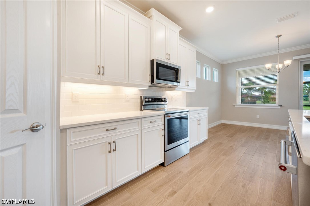 3 Bed SingleFamilyResidence for Sale in Bonita Springs, photo 8