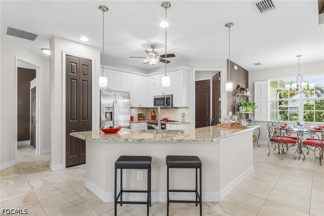 3 Bed SingleFamilyResidence for Sale in St James City, photo 8