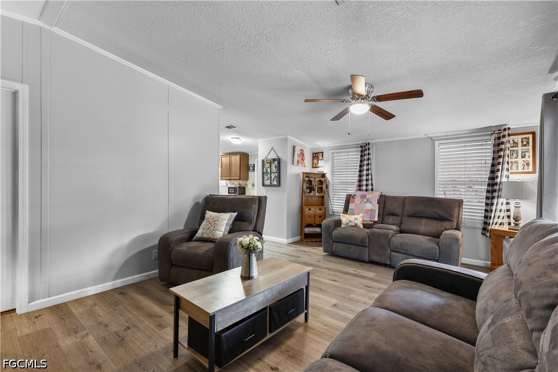 3 Bed SingleFamilyResidence for Sale in Labelle, photo 8