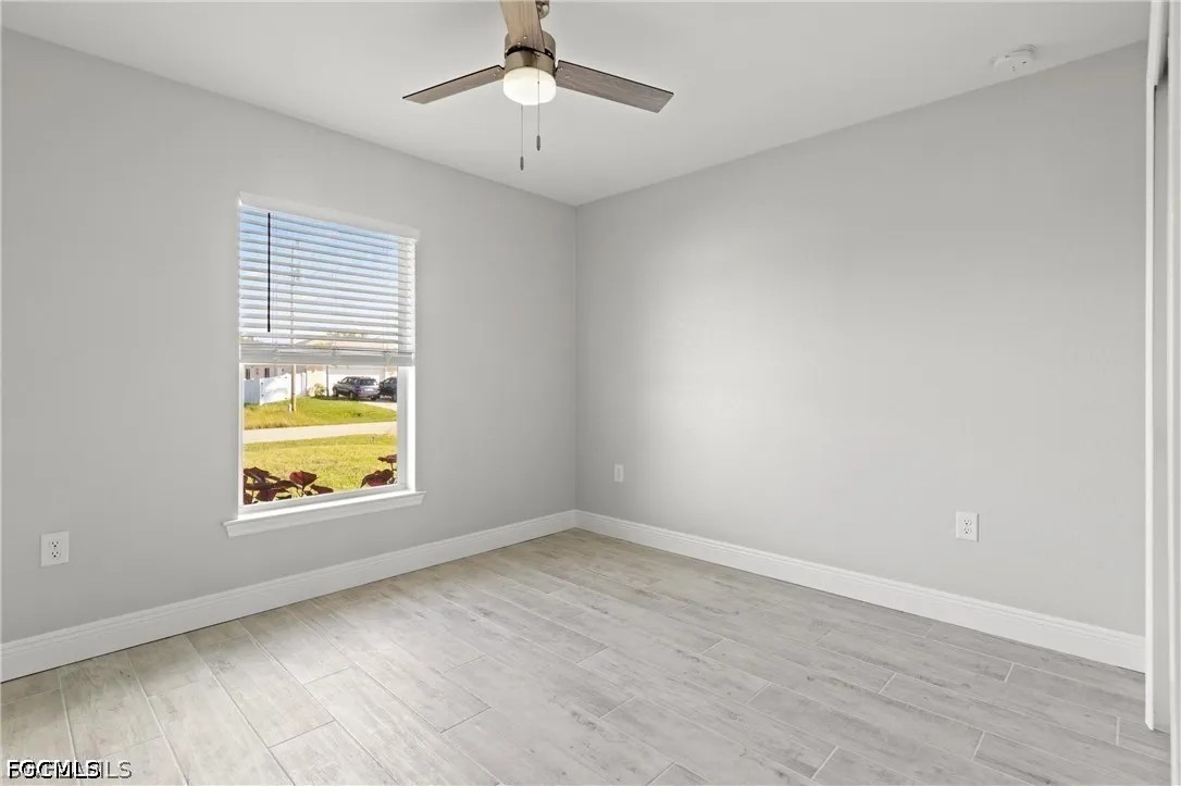 3 Bed SingleFamilyResidence for Sale in Cape Coral, photo 8