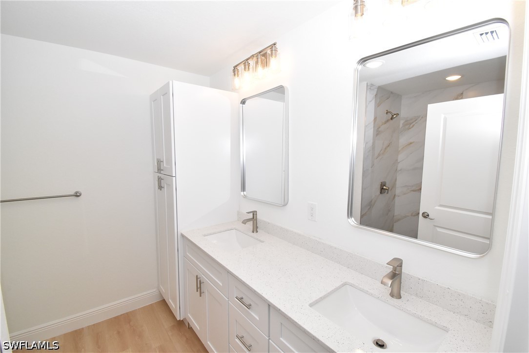 4 Bed SingleFamilyResidence for Sale in North Port, photo 8