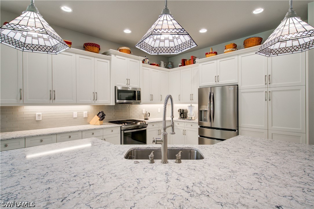 4 Bed Pool Home for Sale in Valencia Bonita, photo 8