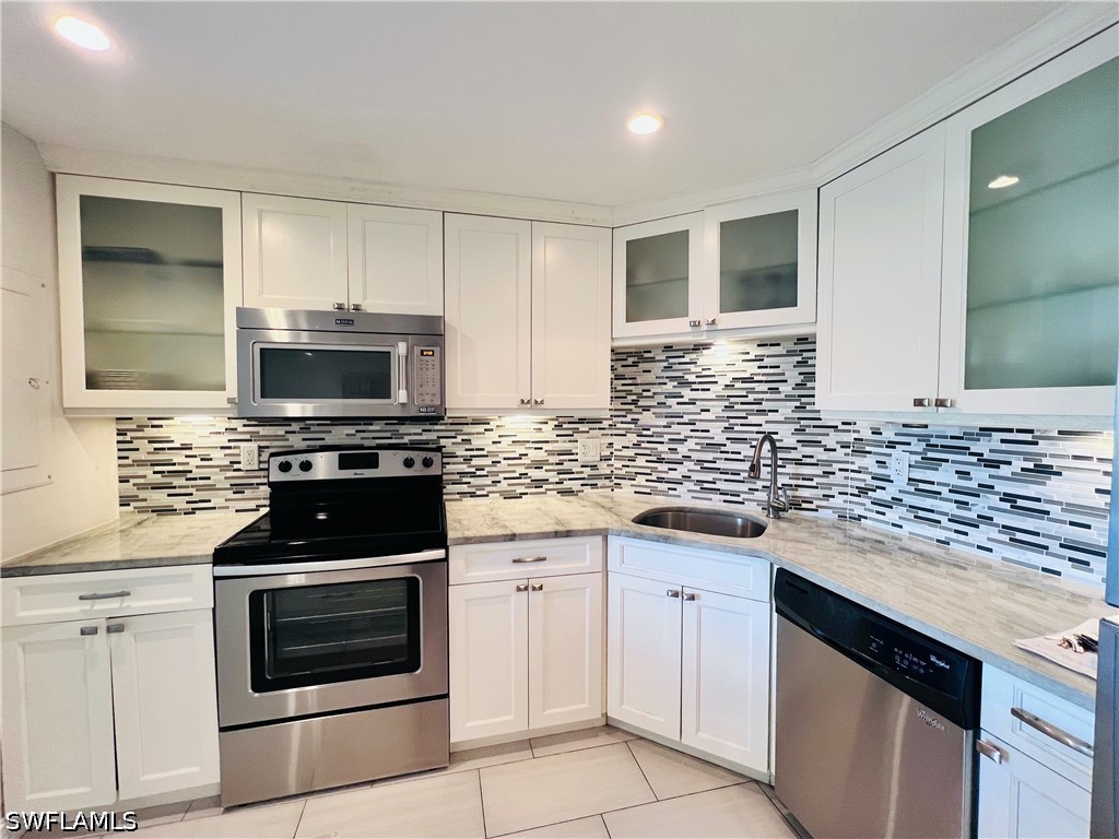 2 Bed Waterfront Home for Sale in Naples, photo 8