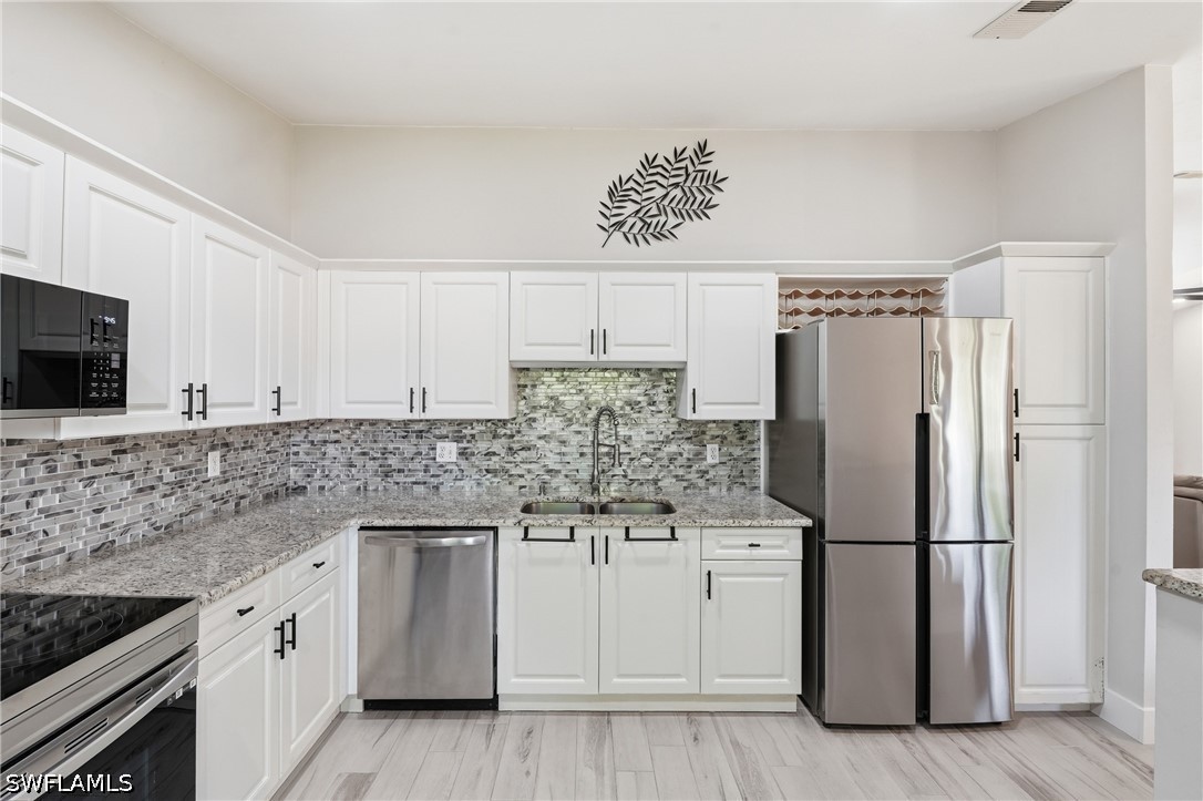 2 Bed Condominium for Sale in Coach House, photo 8