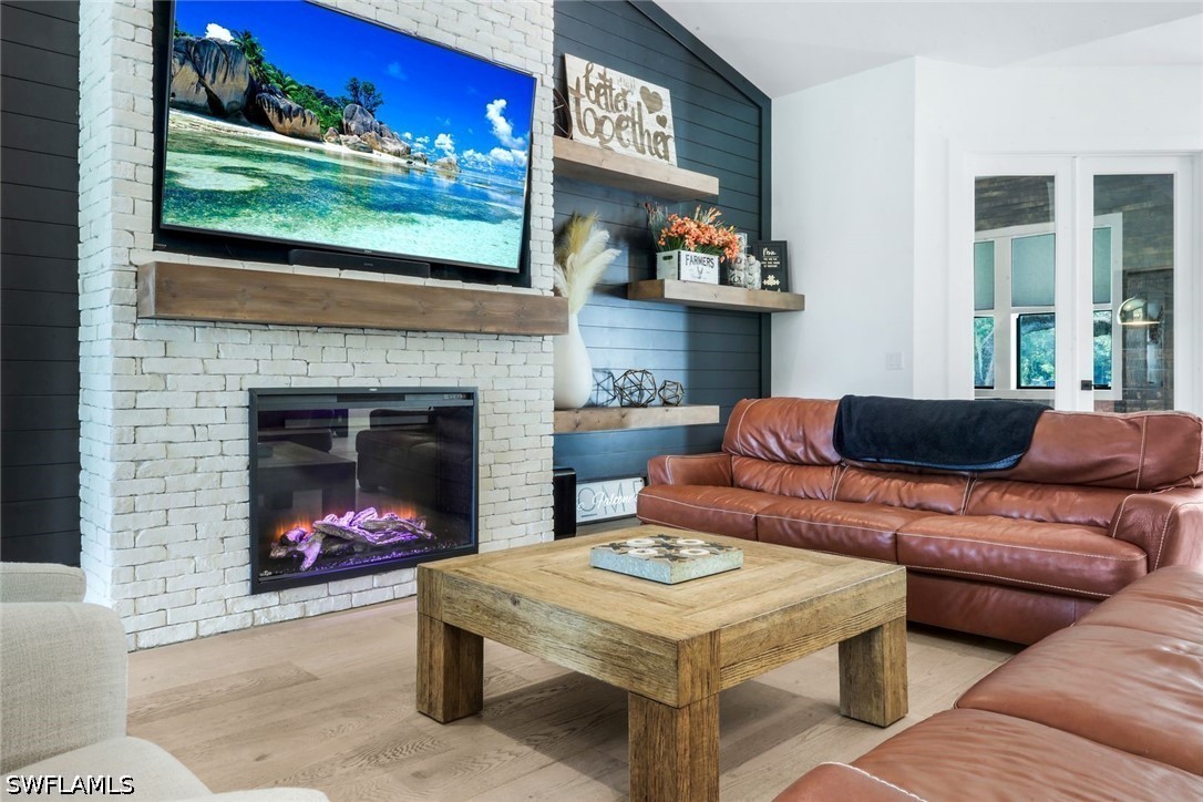 3 Bed Pool Home for Sale in Labelle, photo 8