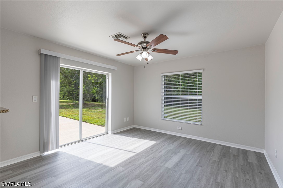 3 Bed SingleFamilyResidence for Sale in Greenbriar, photo 8
