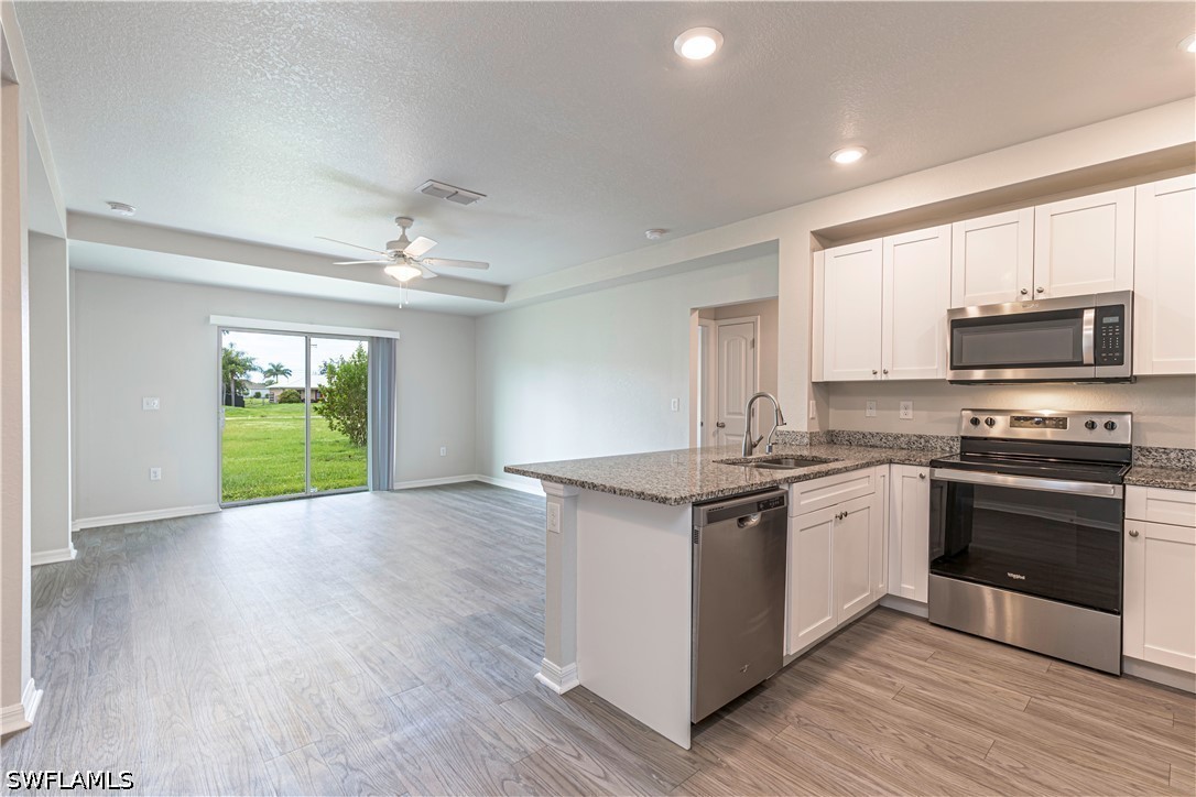 3 Bed SingleFamilyResidence for Sale in Cape Coral, photo 8