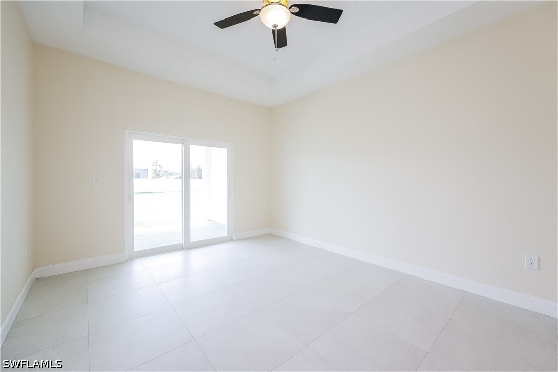 3 Bed SingleFamilyResidence for Sale in Lehigh Acres, photo 8