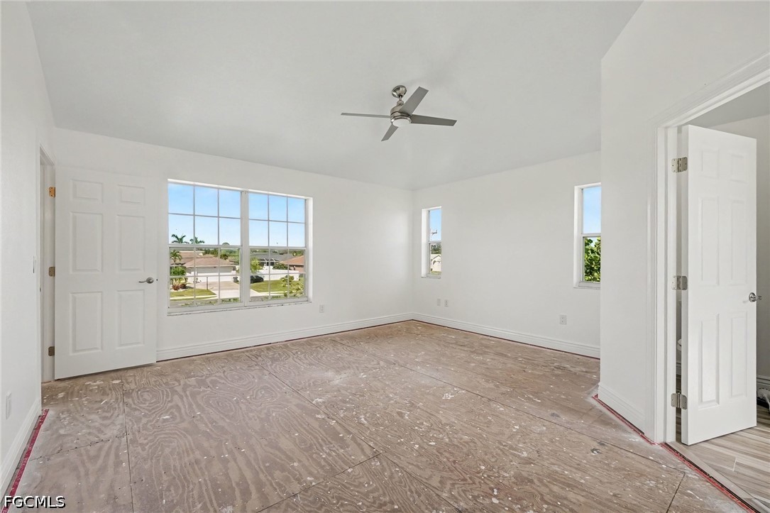 3 Bed Pool Home for Sale in Cape Coral, photo 8