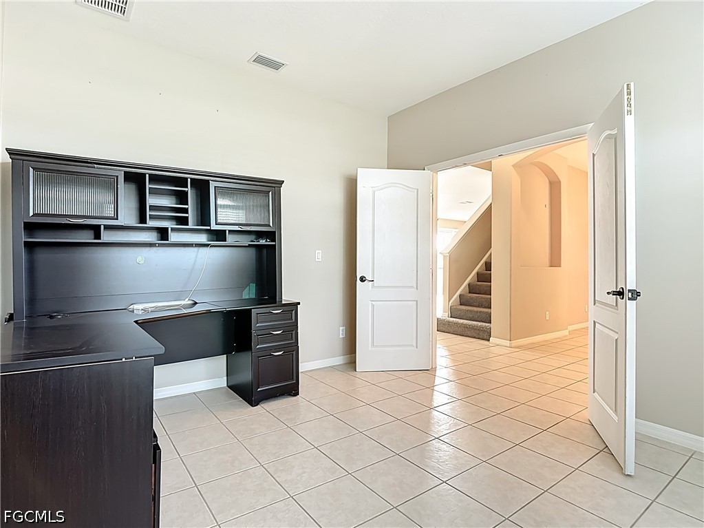 5 Bed Pool Home for Sale in Promenade West, photo 8