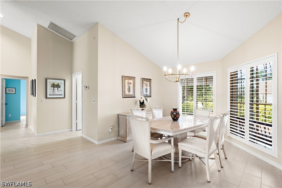 3 Bed SingleFamilyResidence for Sale in Naples, photo 8