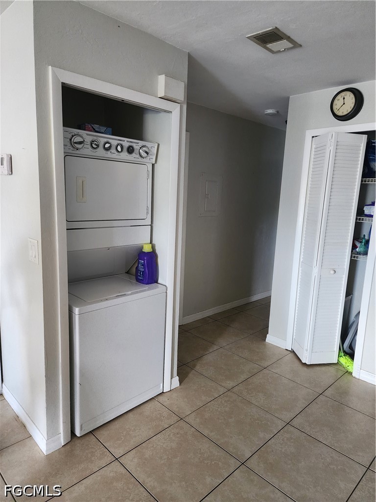 2 Bed Condominium for Sale in Cape Coral, photo 8