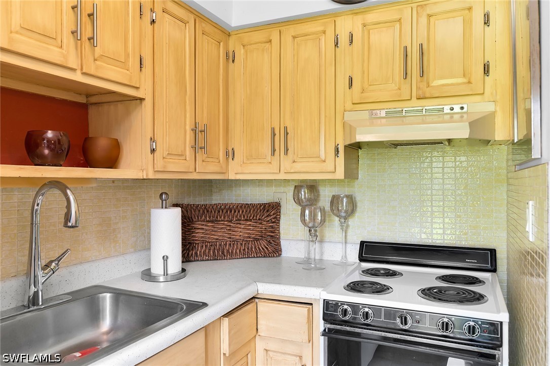 1 Bed Condominium for Sale in Seabreeze West, photo 8