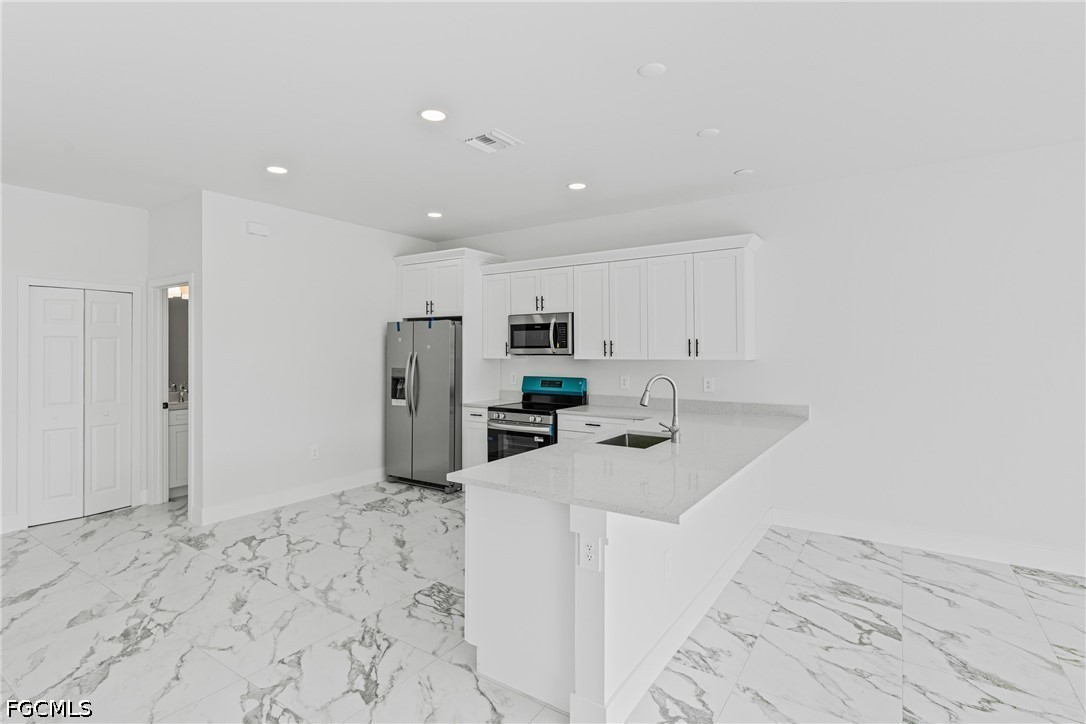 6 Bed Duplex for Sale in Lehigh Acres, photo 8