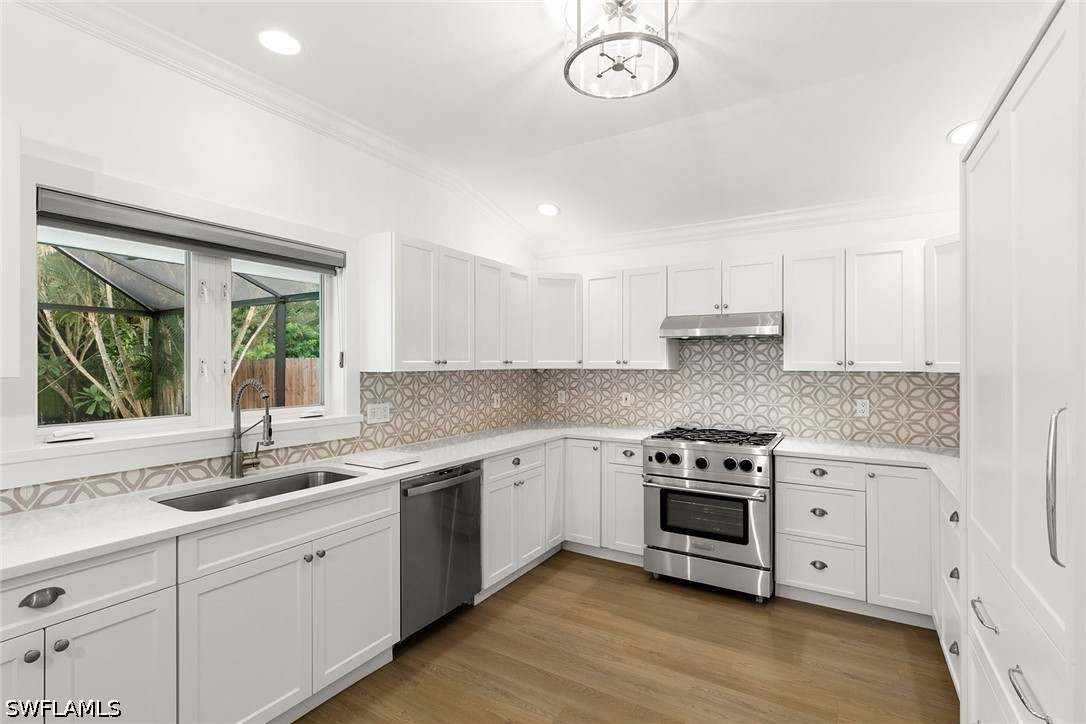 4 Bed Pool Home for Sale in Hilltop, photo 8