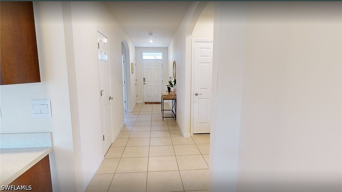 4 Bed SingleFamilyResidence for Sale in Cape Coral, photo 8