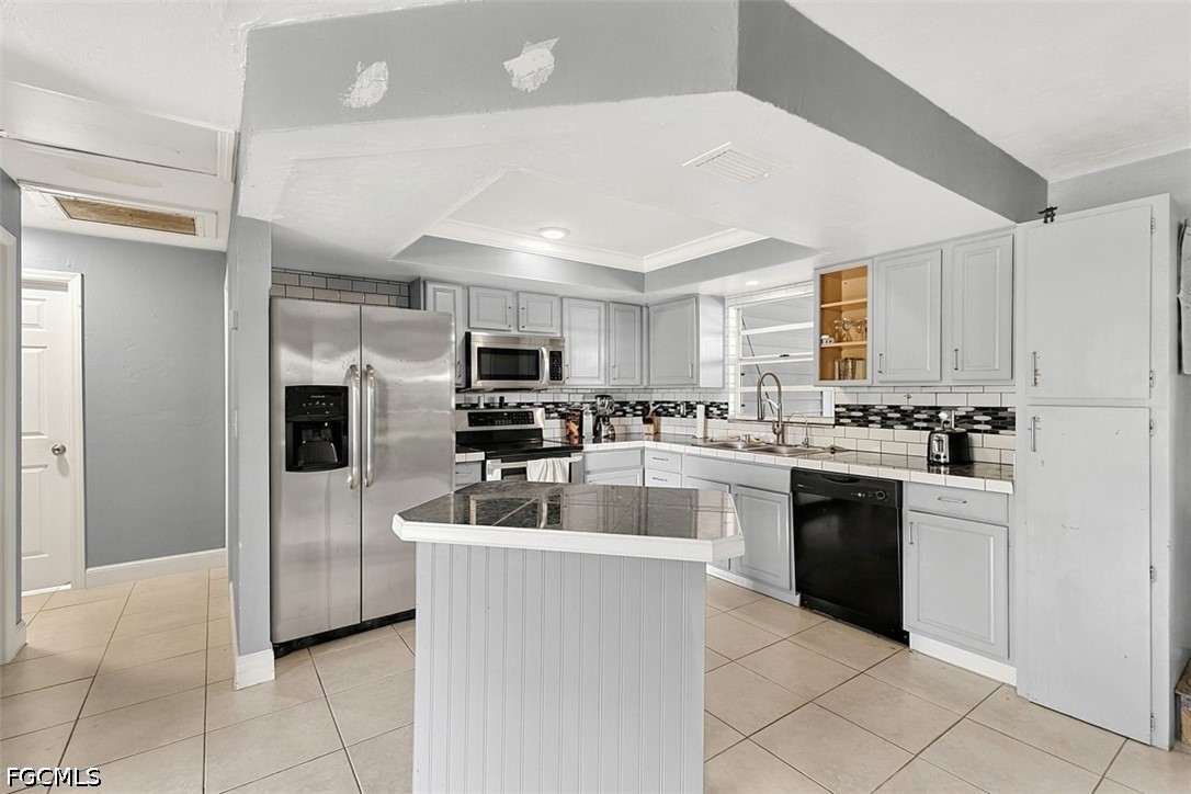 3 Bed SingleFamilyResidence for Sale in Lehigh Acres, photo 8