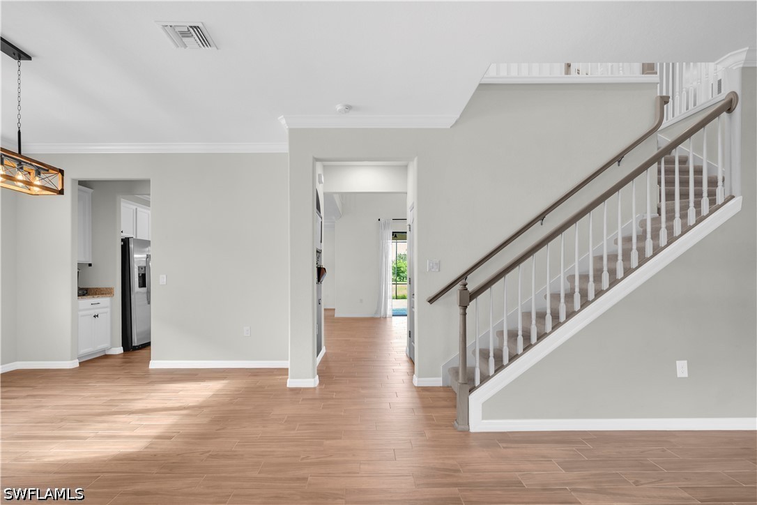 5 Bed SingleFamilyResidence for Sale in Fort Myers, photo 8