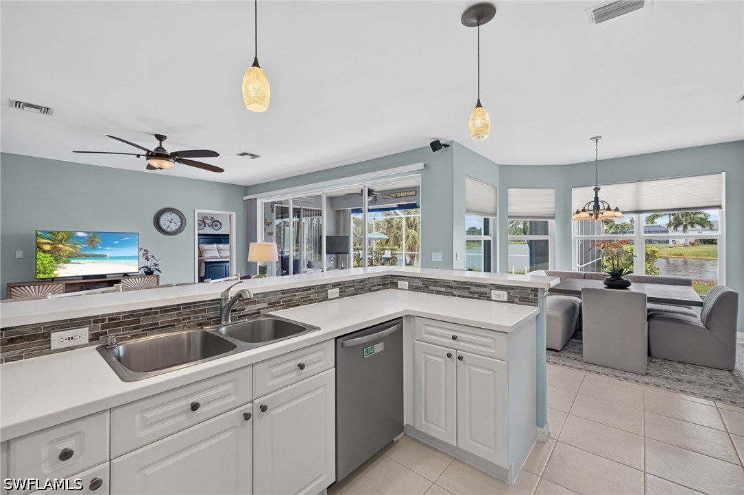 3 Bed Pool Home for Sale in Meadowbrook, photo 8