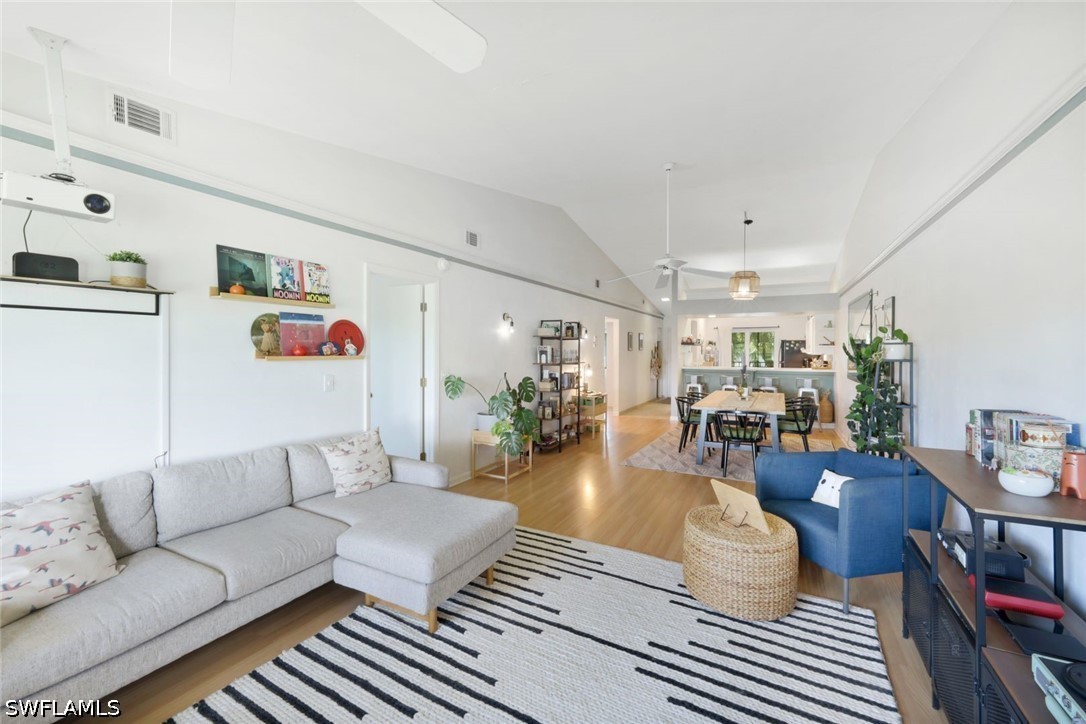 2 Bed Condominium for Sale in Winterpark, photo 8