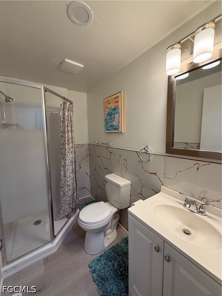 2 Bed ManufacturedHome for Sale in Naples, photo 8