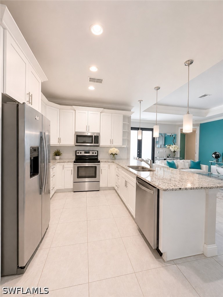 3 Bed SingleFamilyResidence for Sale in Naples, photo 8