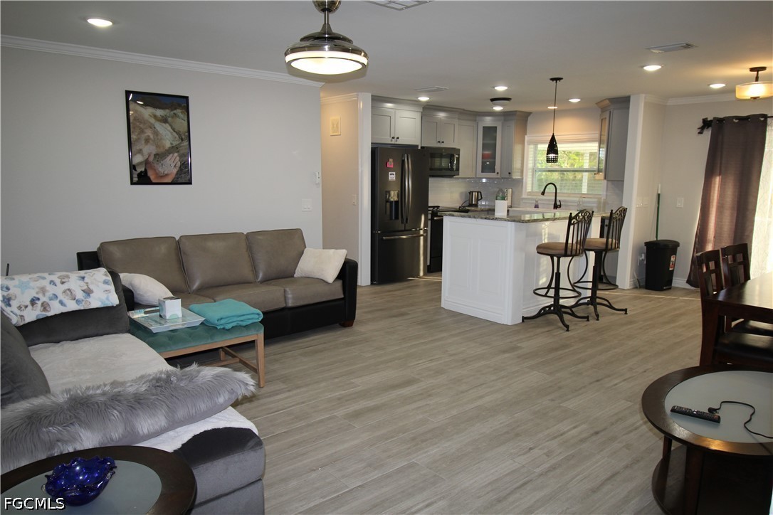 3 Bed SingleFamilyResidence for Sale in Cape Coral, photo 8