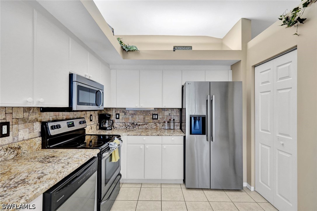 2 Bed Waterfront Home for Sale in Estero, photo 8