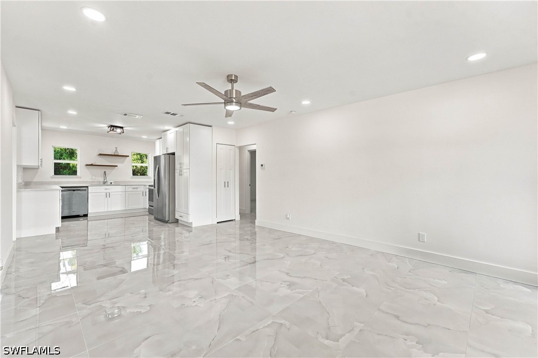 3 Bed SingleFamilyResidence for Sale in Naples, photo 8