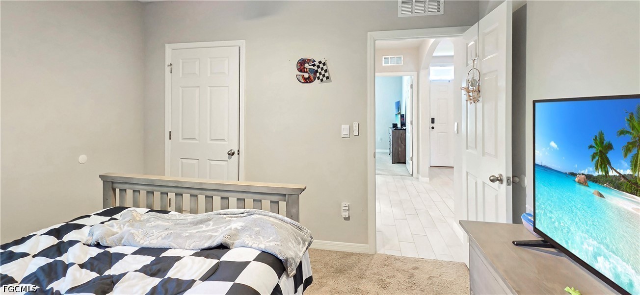 3 Bed SingleFamilyResidence for Sale in Cape Coral, photo 8